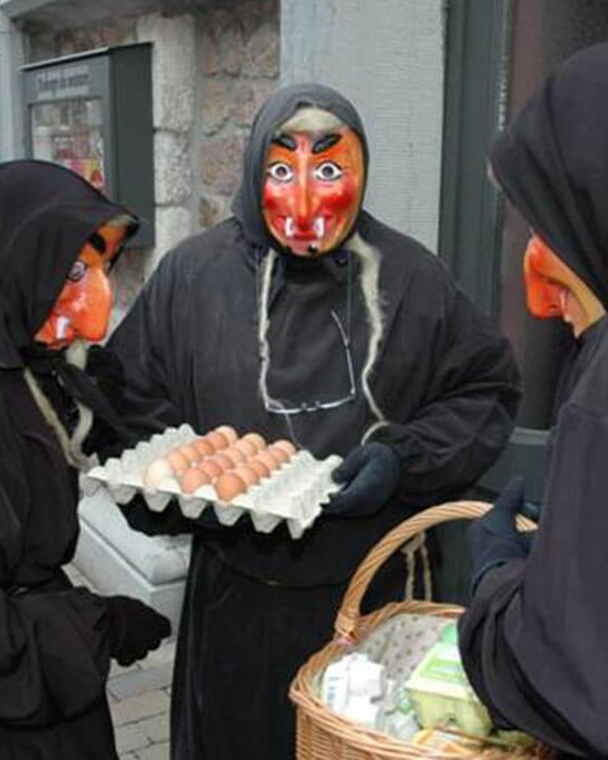 Collecte et omelette géante des Macralles