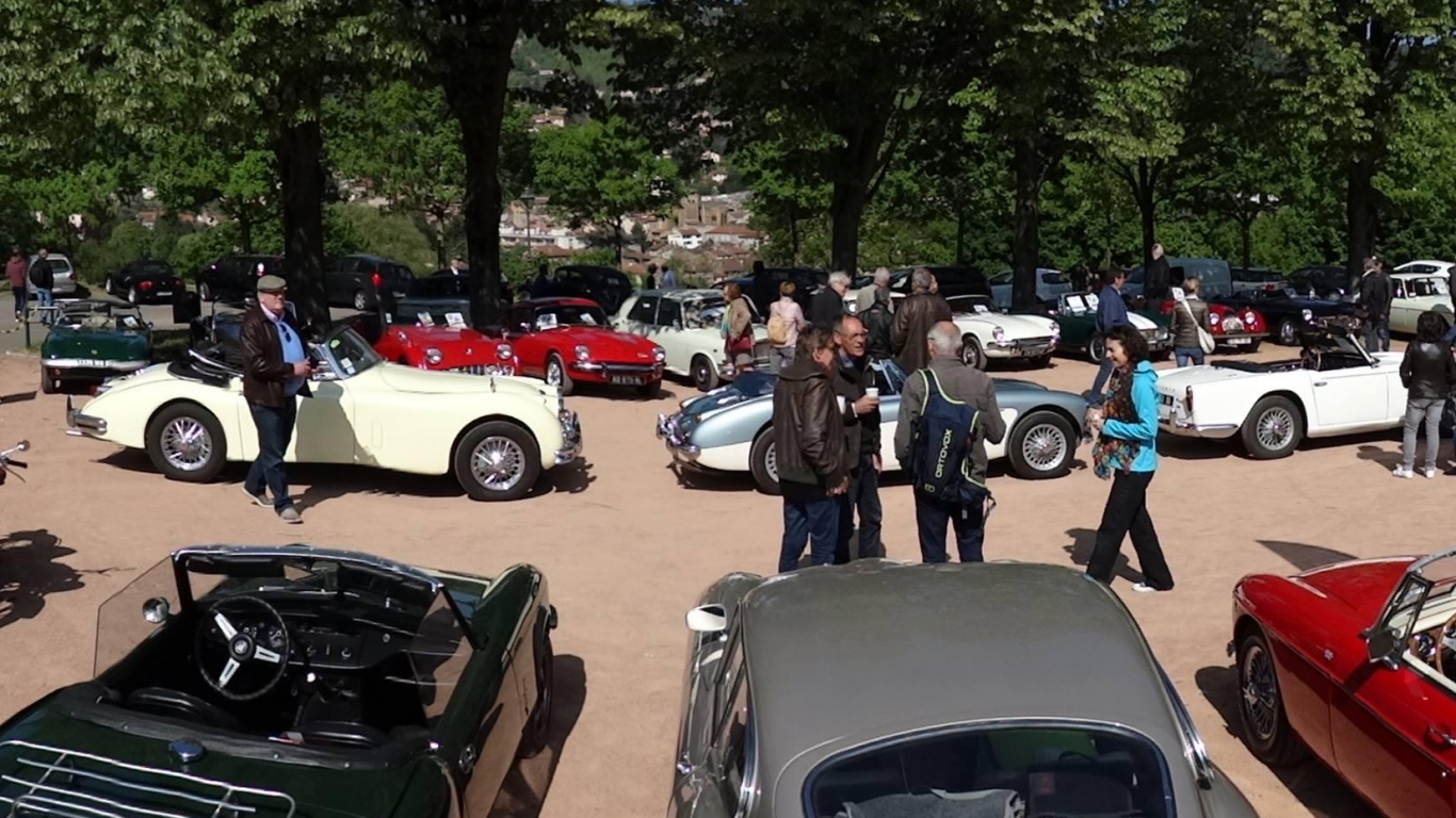 Mondorf - Découverte de voitures anglaises d'époque